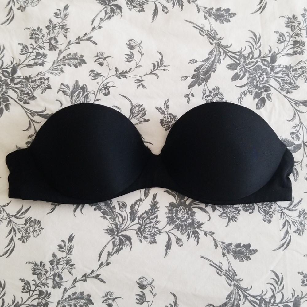 Strapless black push up bra